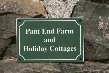 Pant End Farm & Holiday Cottages, Lupton, Nr. Kirkby Lonsdale, Lancs. LA6 2PZ